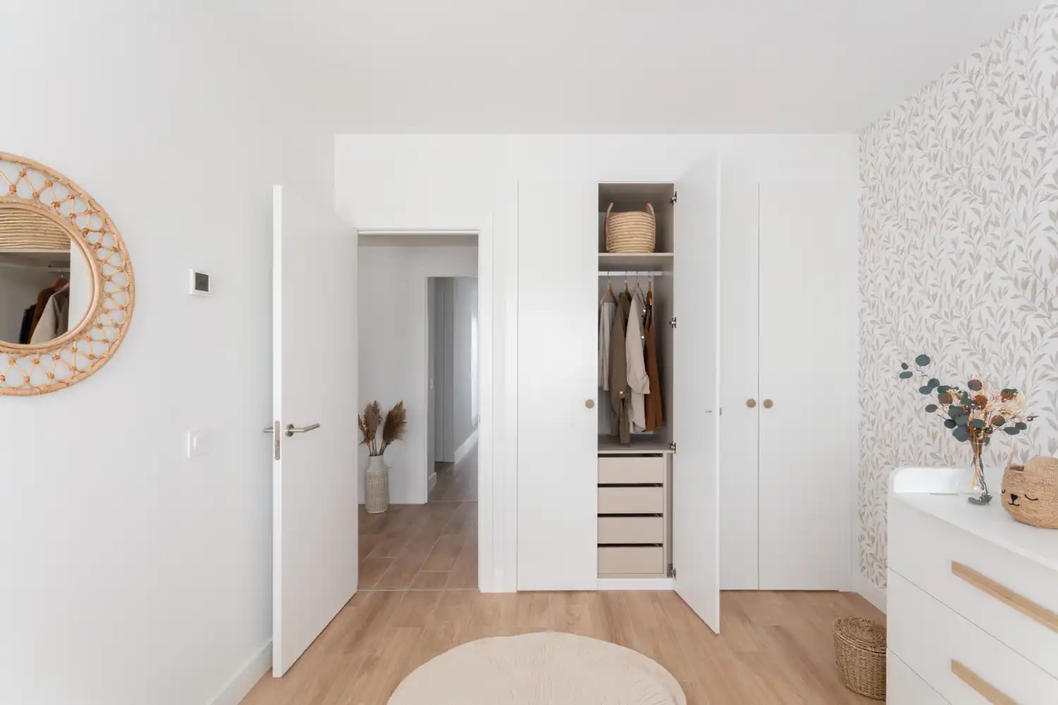 Te entregan las llaves de tu vivienda de obra nueva: cómo evitar agobios antes de mudarte